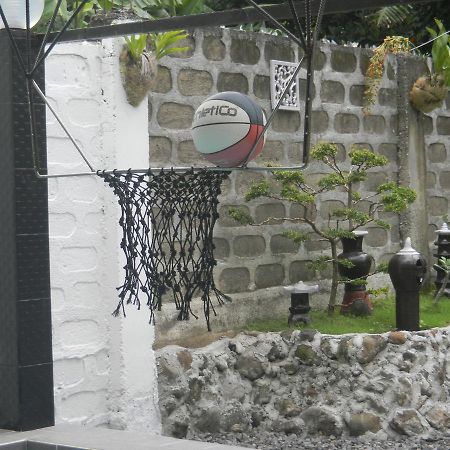 V-House Ξενοδοχείο Σαν Πάμπλο Εξωτερικό φωτογραφία