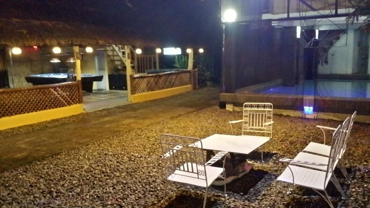 V-House Ξενοδοχείο Σαν Πάμπλο Εξωτερικό φωτογραφία